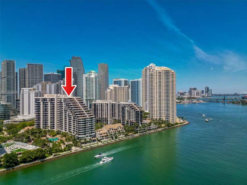 520 Brickell Key Drive # 03, Miami FL 33131
