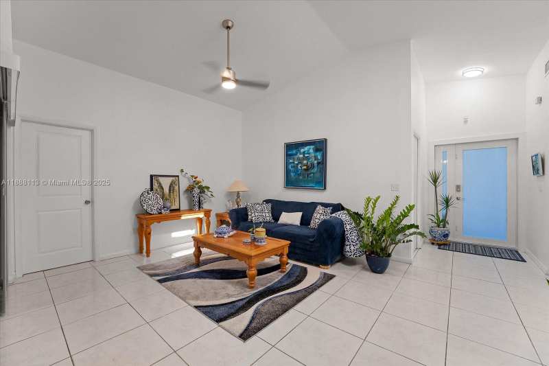 13556 SW 285th Ter, Homestead FL 33033