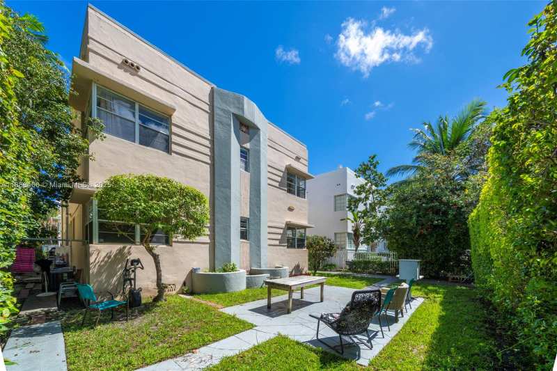 1329 Pennsylvania Ave, Miami Beach FL 33139