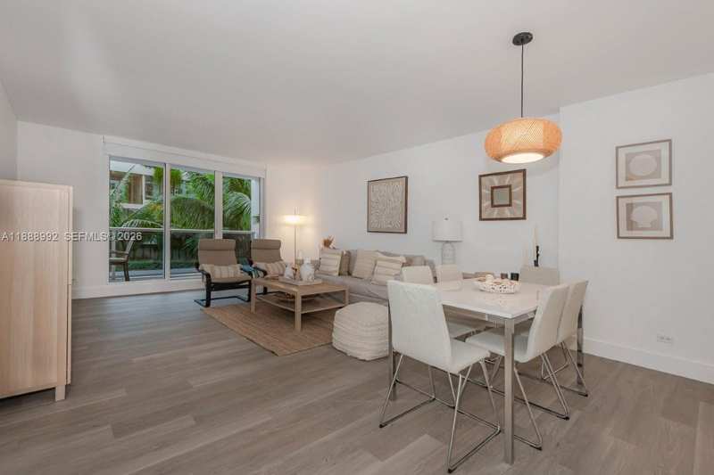 2301 Collins Ave # 333, Miami Beach FL 33139