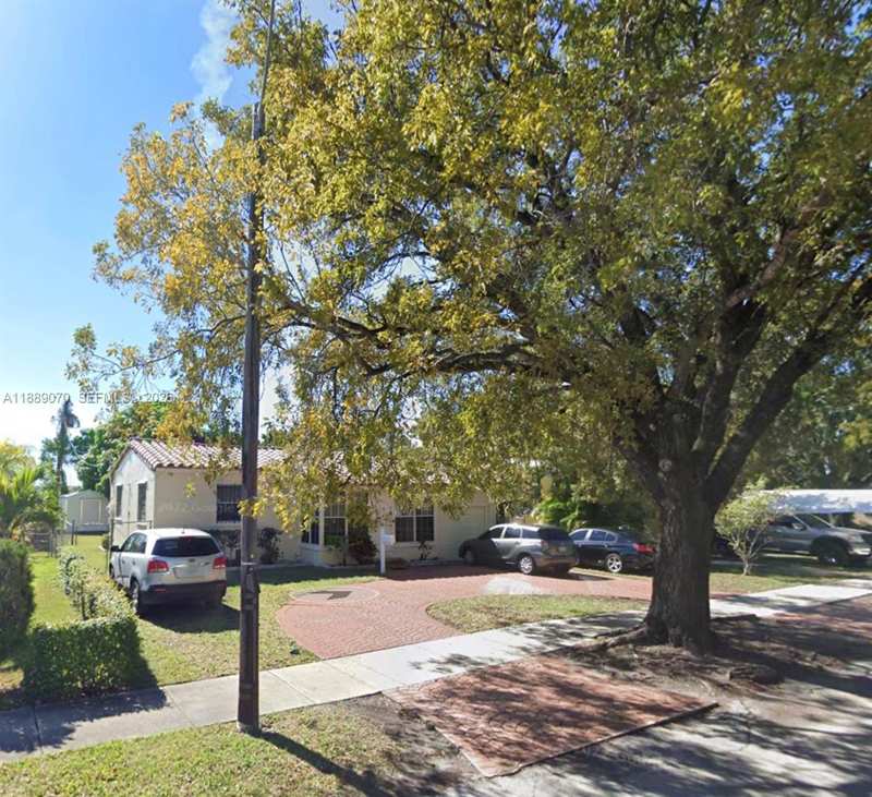 1852 Fletcher St, Hollywood FL 33020