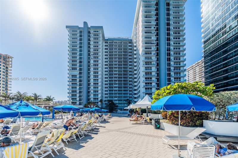 2030 S Ocean Dr # 1127, Hallandale Beach FL 33009
