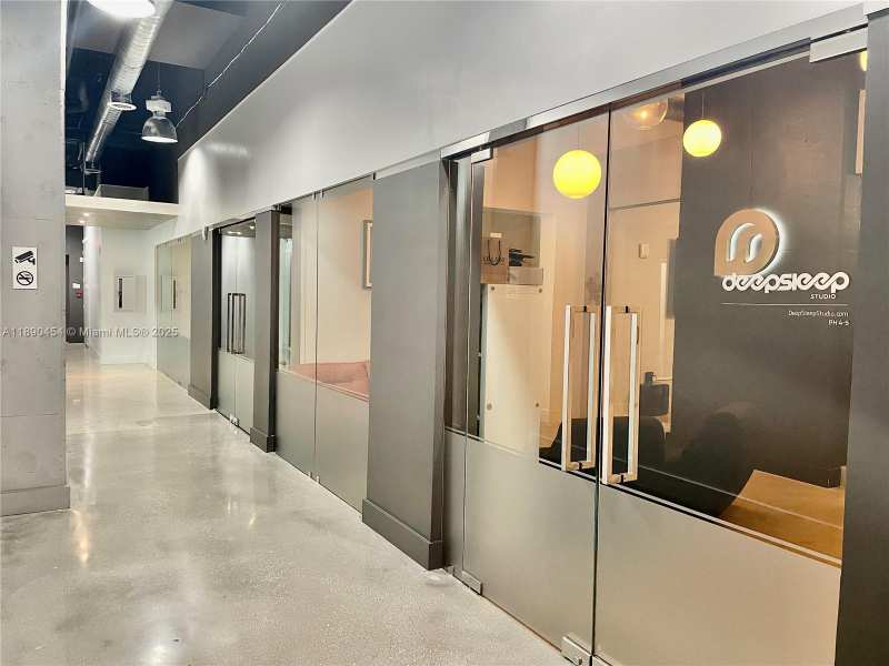 40 SW 13 ST # 4, Miami FL 33130