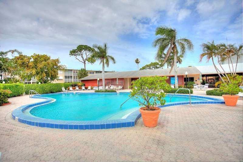 2616 Garden Drive N # 105, Lake Worth FL 33461
