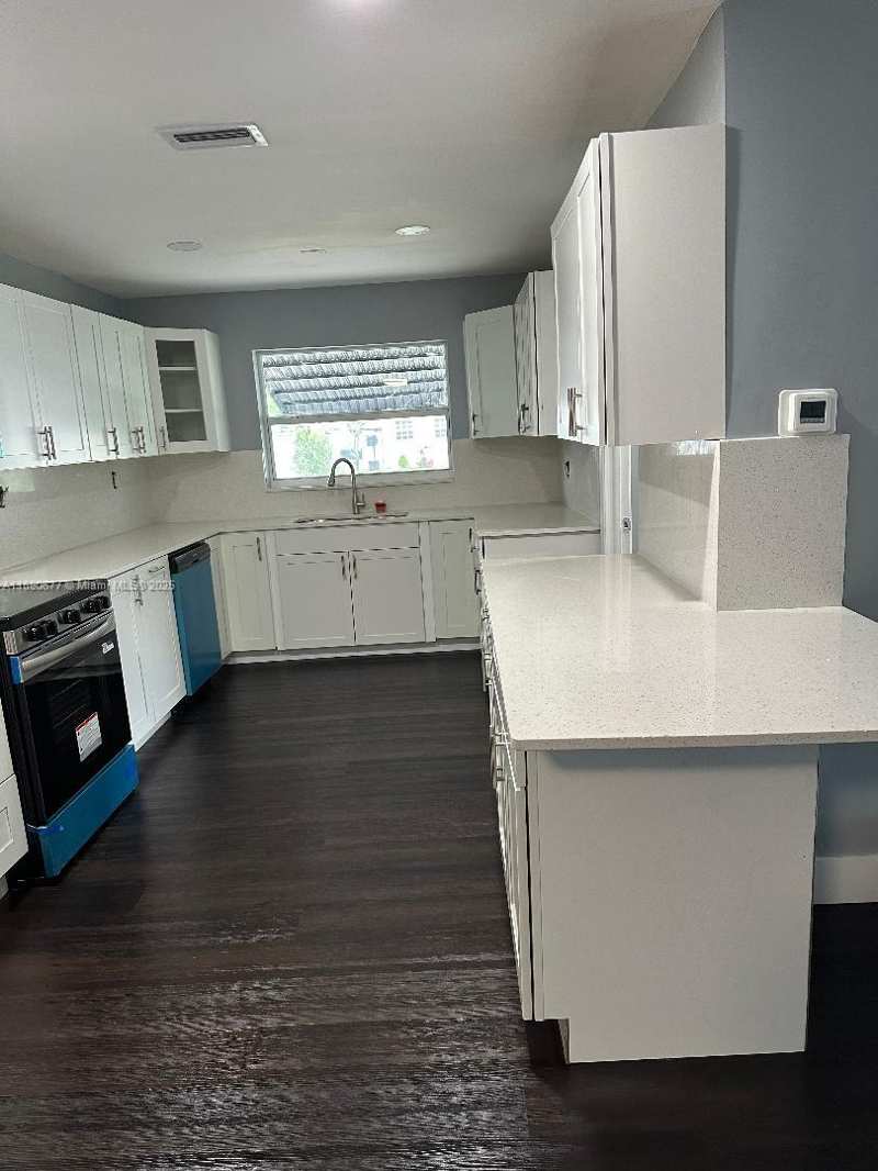 4530 NW 23rd St, Lauderhill FL 33313