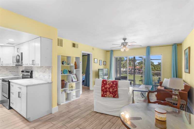 2970 NE 16th Ave # 208, Oakland Park FL 33334