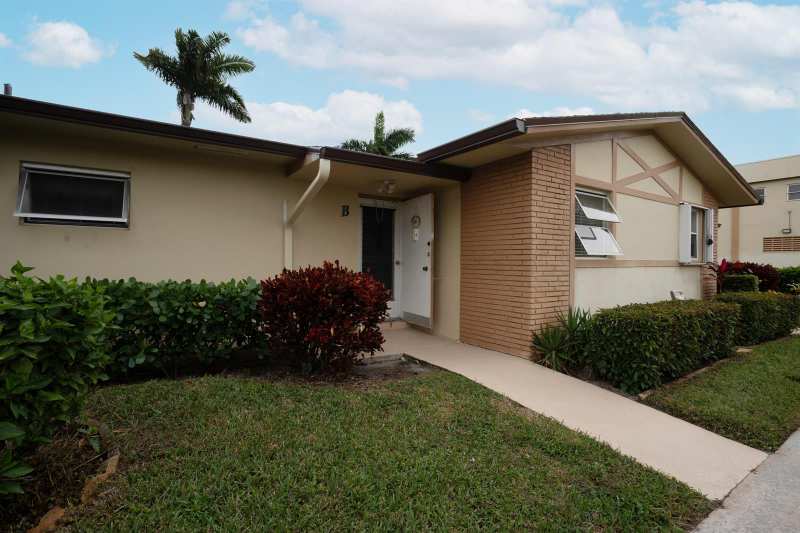 2822 Crosley Drive W # B, West Palm Beach FL 33415