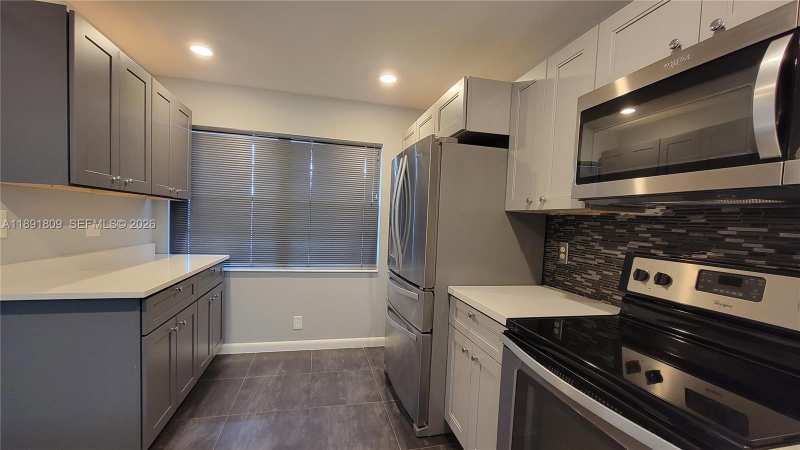 2003 Granada Dr # E4, Coconut Creek FL 33066