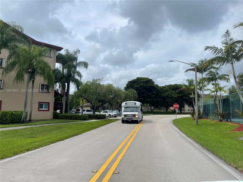 800 SW 142nd Ave # 104N, Pembroke Pines FL 33027