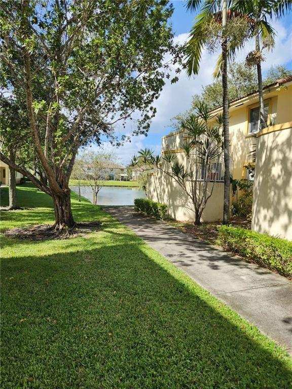 4775 SW 62nd Avenue # 102, Davie FL 33314