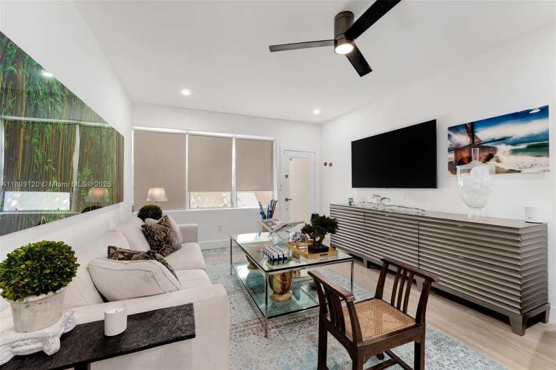4720 Pine Tree Drive # 2, Miami Beach FL 33140