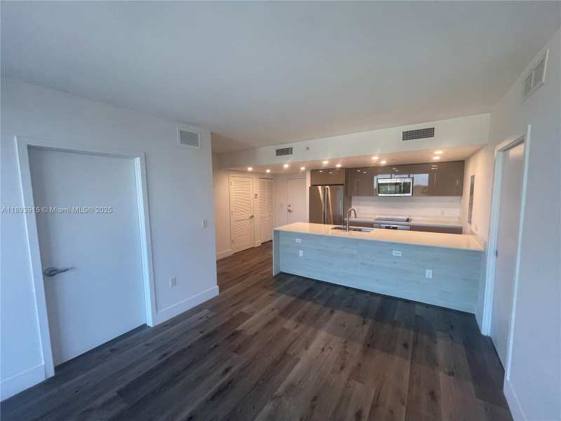 13800 Highland Dr # 604, North Miami Beach FL 33181