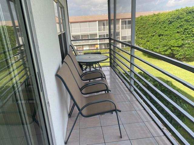 117 Brighton C # 117, Boca Raton FL 33434