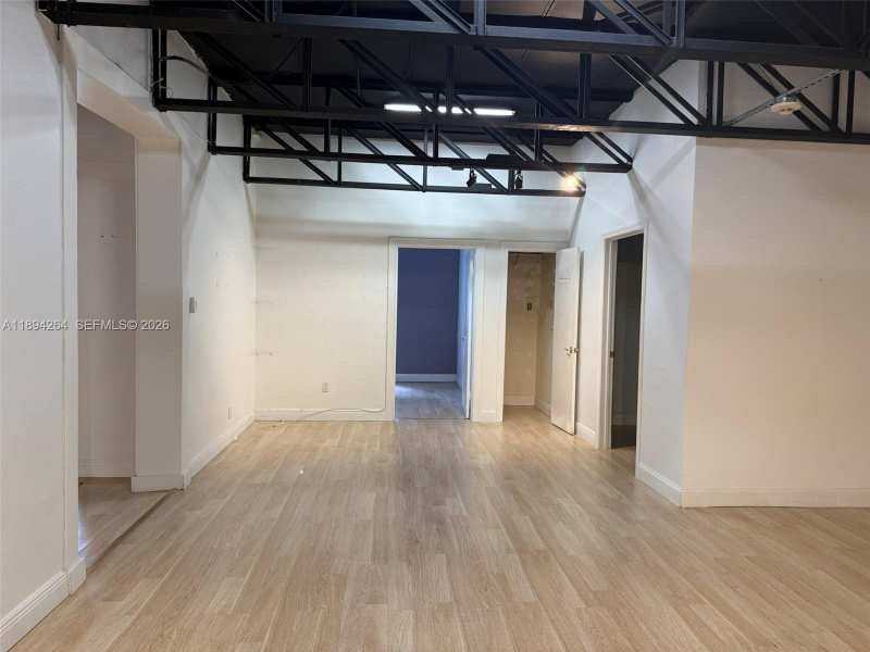 299 Alhambra Cir, Coral Gables FL 33134