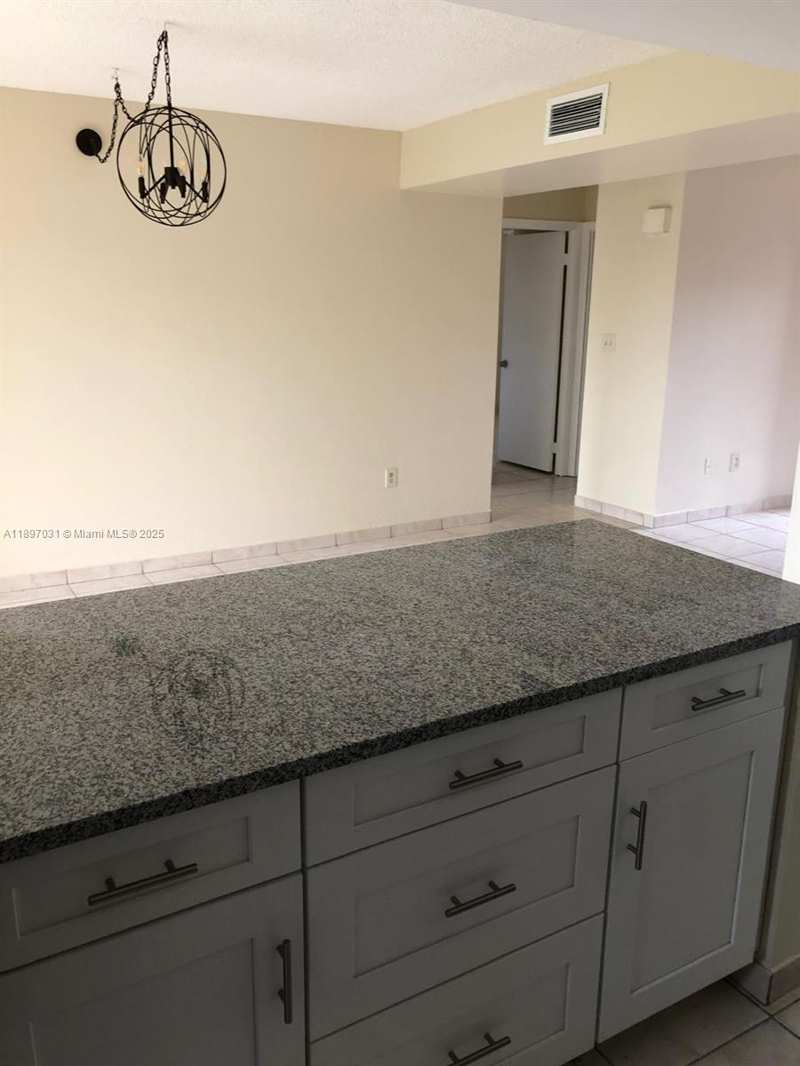 8401 SW 107th Ave # 313E, Miami FL 33173