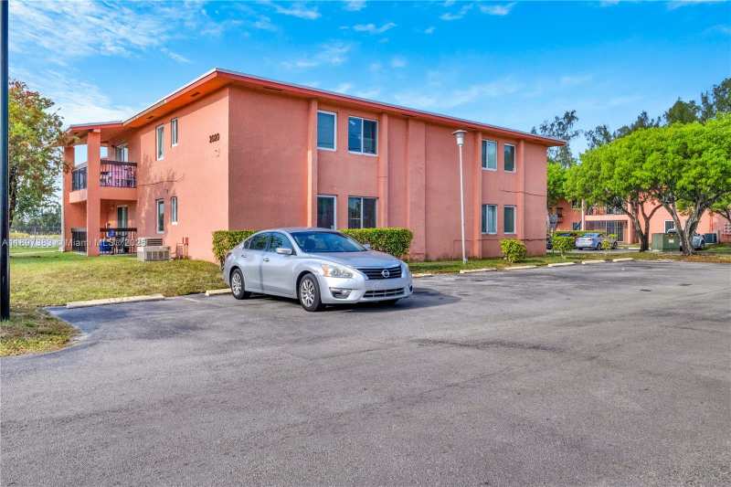 2020 NW 119th St # 1122, Miami FL 33167