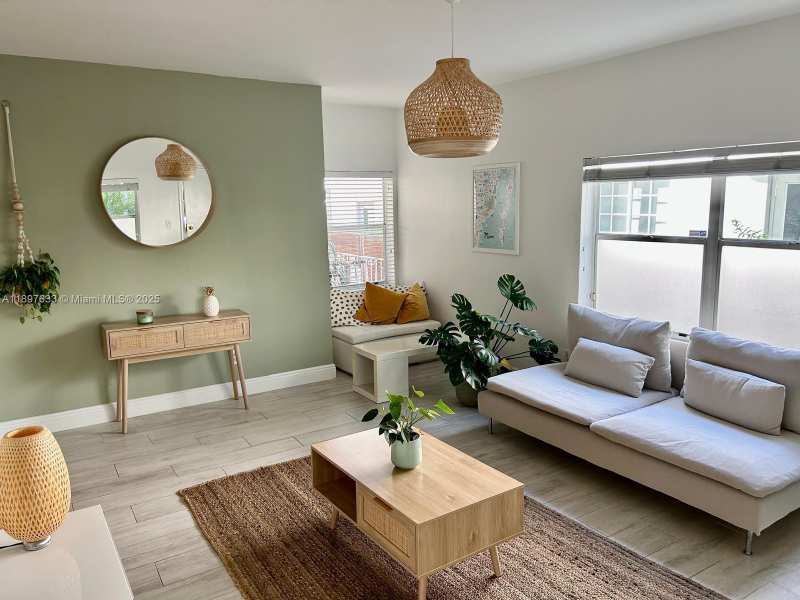 653 Michigan Ave # 1, Miami Beach FL 33139