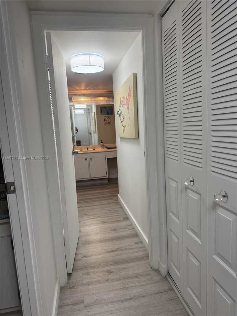 20301 W Country Club Dr # 821, Aventura FL 33180