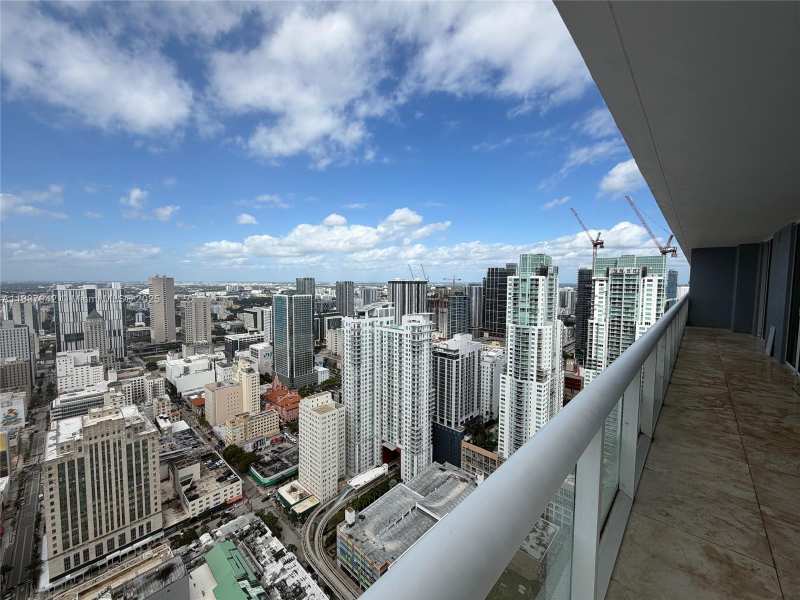 50 Biscayne Blvd # 5211, Miami FL 33132