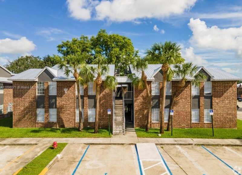 2000 S Main Street # 000, Belle Glade FL 33430