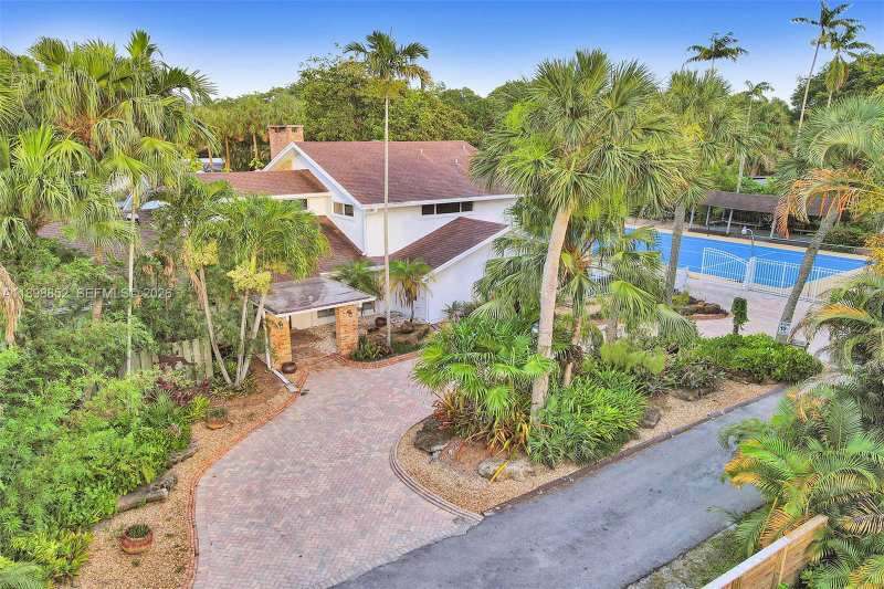 2120 SW 28th Way, Fort Lauderdale FL 33312