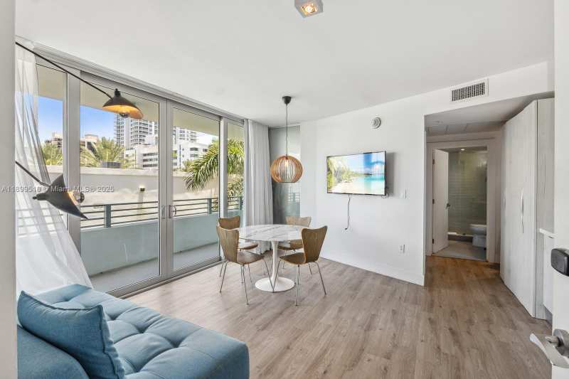 6080 Collins Ave # 302, Miami Beach FL 33140