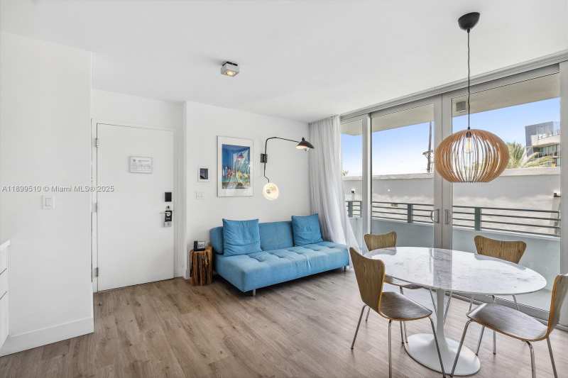6080 Collins Ave # 302, Miami Beach FL 33140