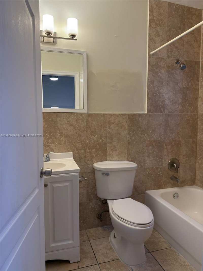 1930 SW 2nd St # 3, Miami FL 33135