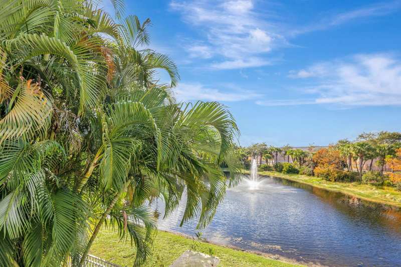 11023 Legacy Lane # 204, Palm Beach Gardens FL 33410