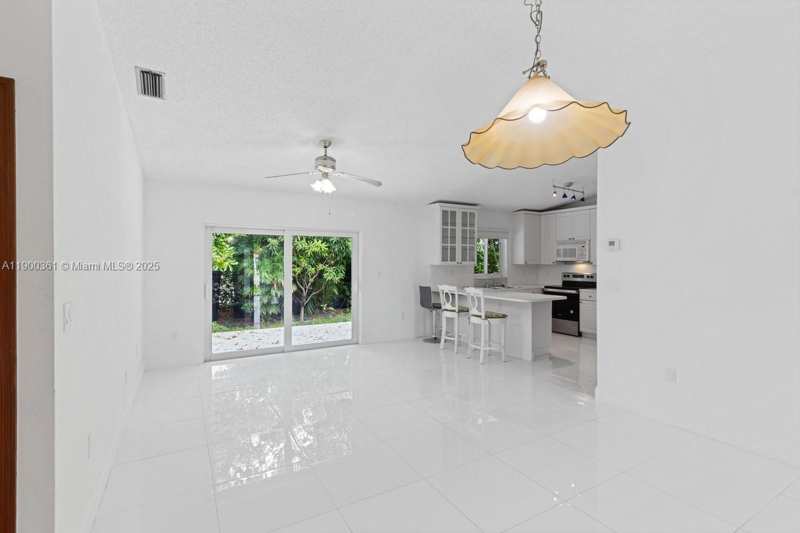 9617 SW 144th Pl, Miami FL 33186