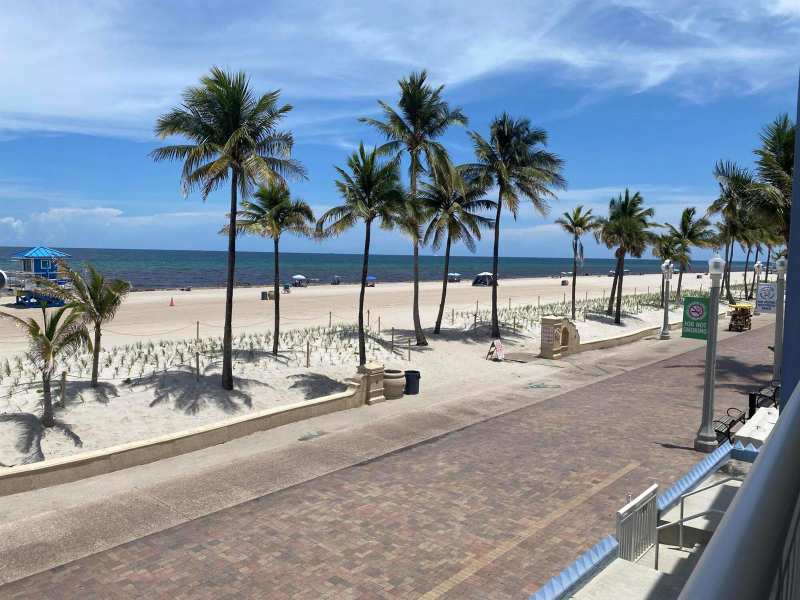 310 S Broadwalk # 3b, Hollywood FL 33019