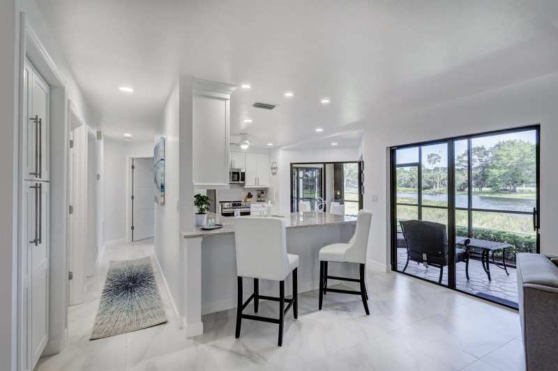 6 Lexington Lane E # D, Palm Beach Gardens FL 33418