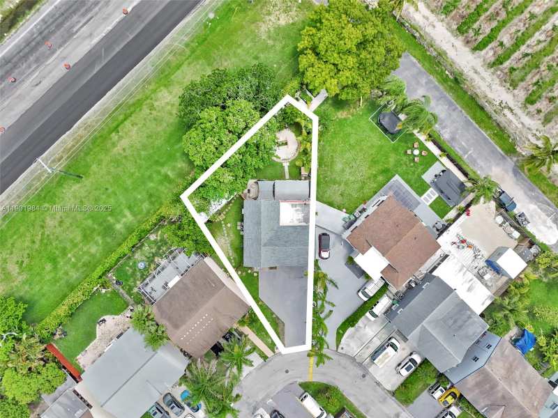 11953 SW 268th Ter, Miami FL 33032