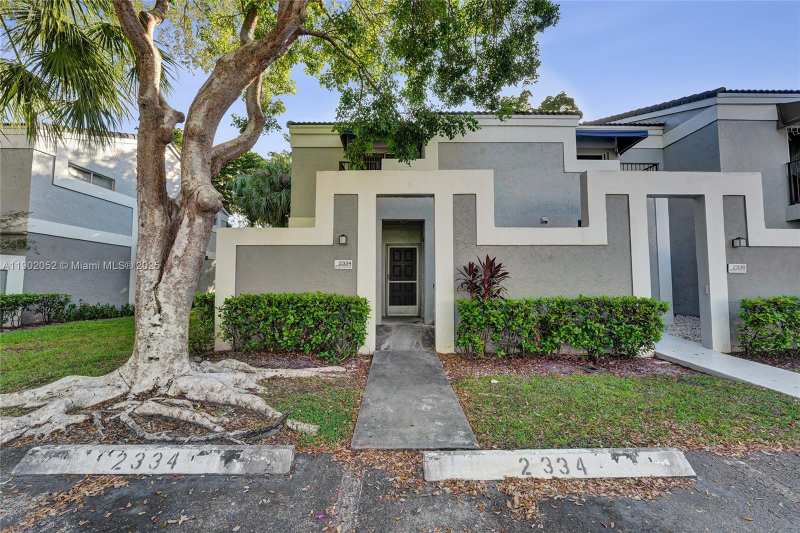 2334 SW 82nd Ter, North Lauderdale FL 33068