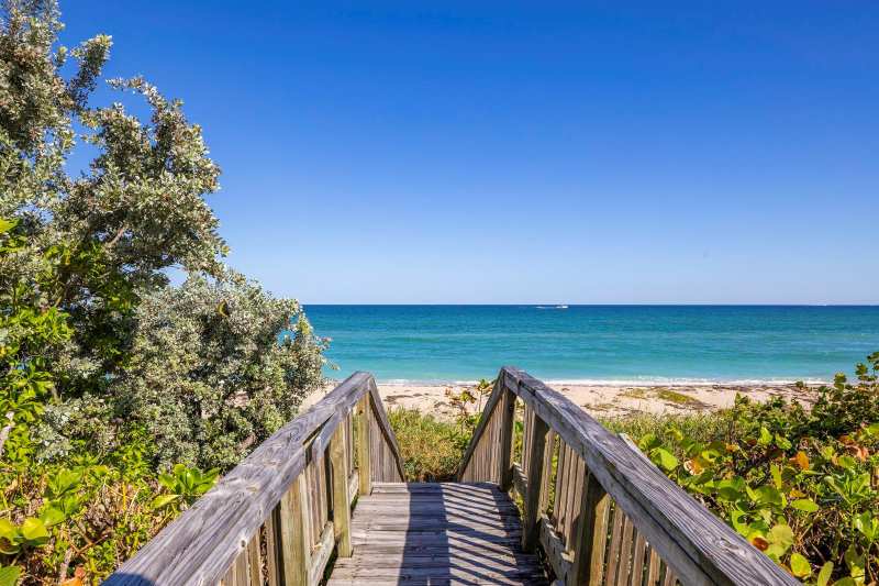 1550 S Ocean Boulevard, Palm Beach FL 33480