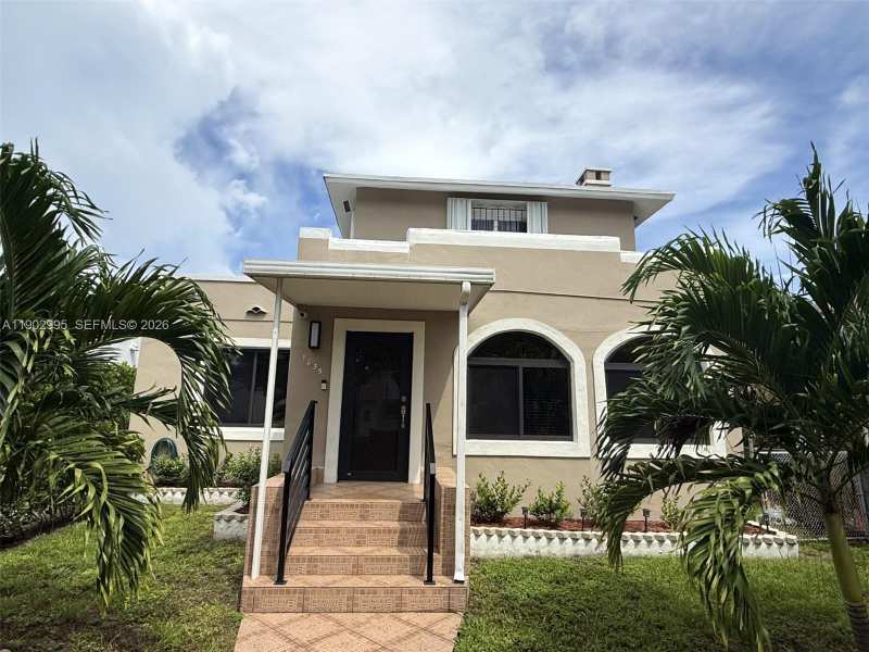 1835 SW 10th St, Miami FL 33135