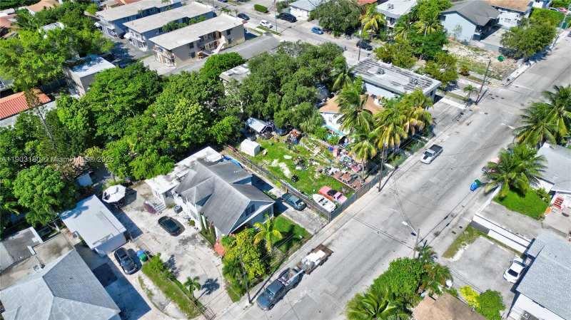 428 NW 10th Ave, Miami FL 33128