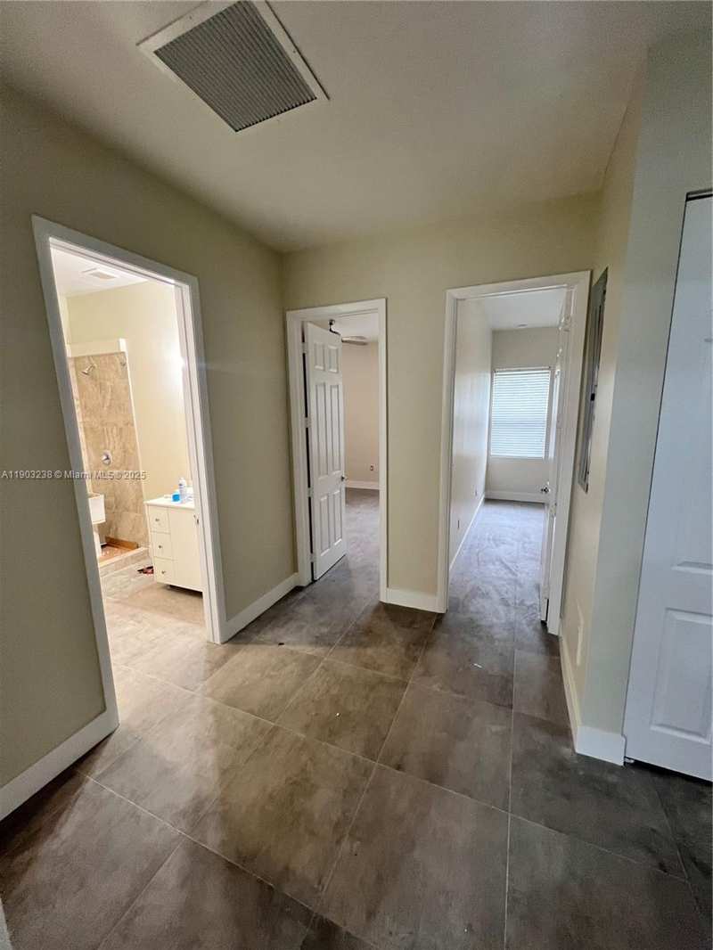 10274 SW 180th St # 1, Miami FL 33157