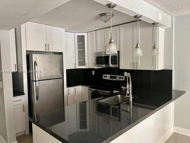 488 NW 165th St Rd # 112, Miami FL 33169