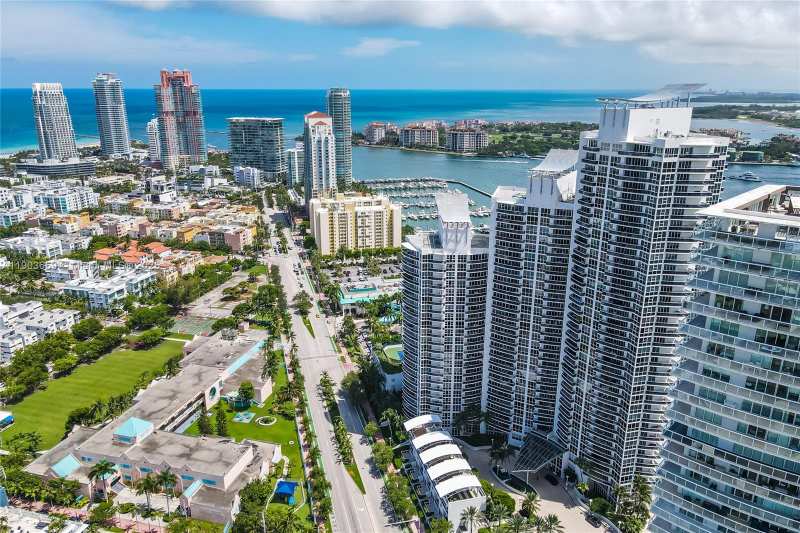 400 Alton Rd # 2409, Miami Beach FL 33139