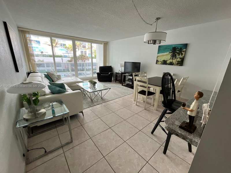 3505 S Ocean Dr # 208, Hollywood FL 33019