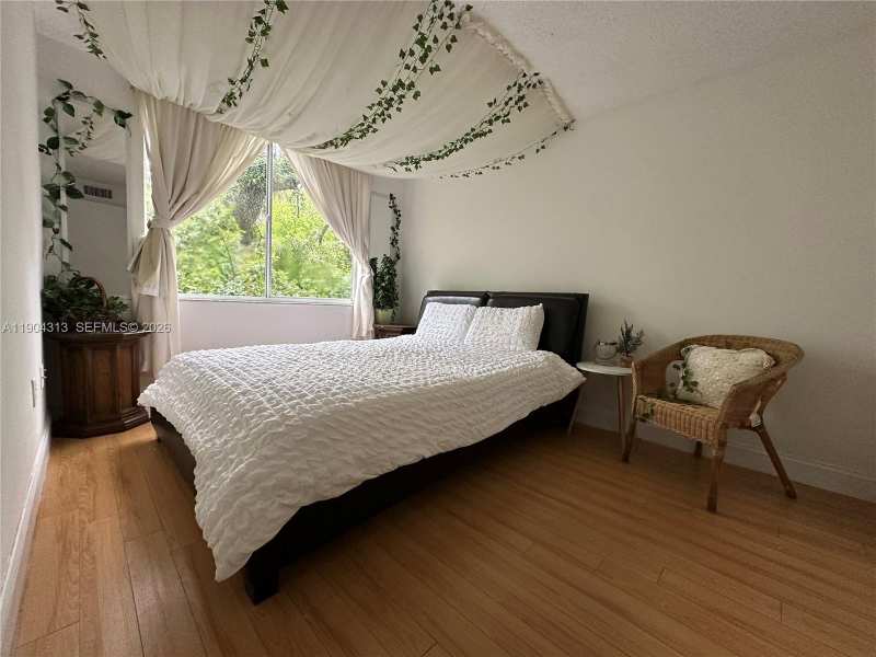 1720 NW N River Dr # 305, Miami FL 33125