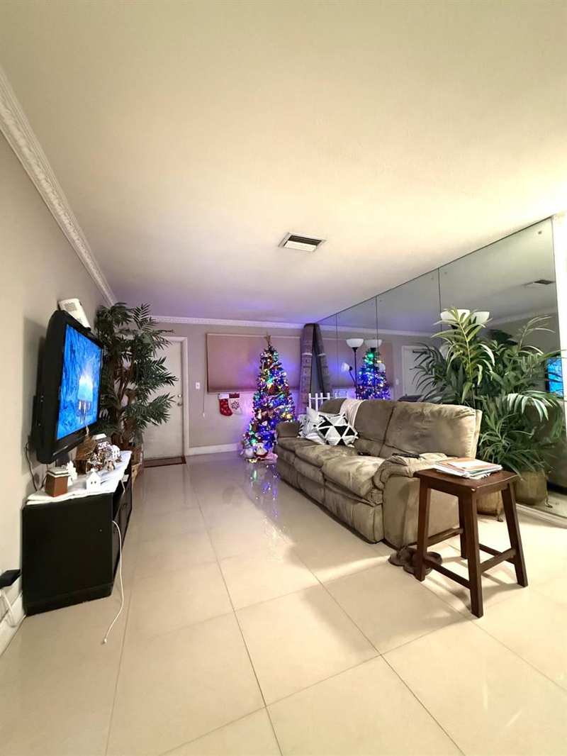 3930 Crystal Lake Drive # 107, Deerfield Beach FL 33064