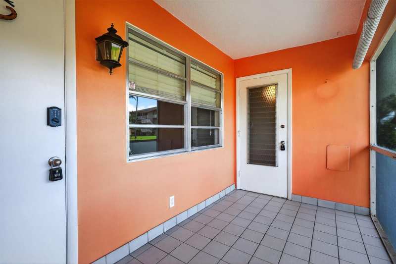 5300 Washington Street # J116, Hollywood FL 33021