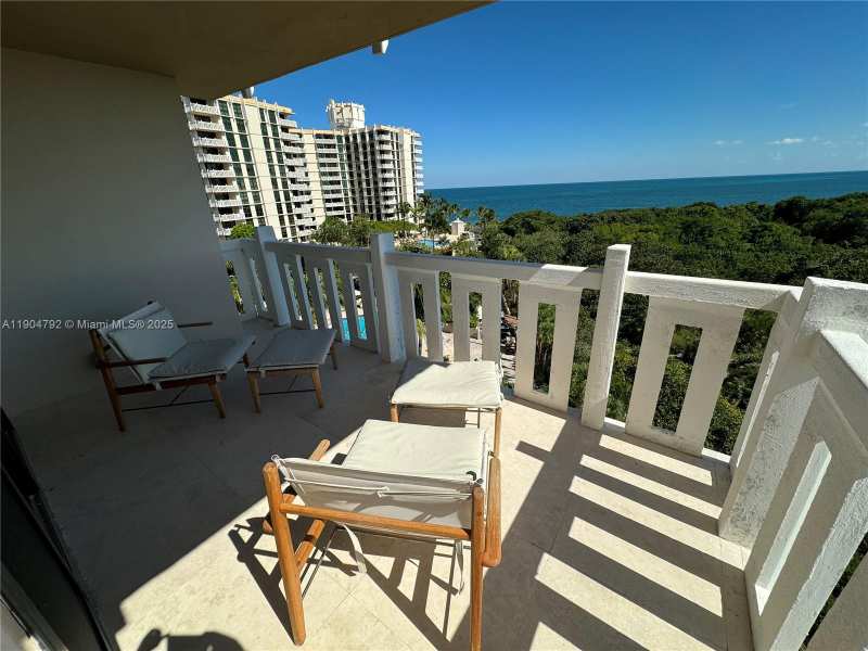 1121 Crandon Blvd # D608, Key Biscayne FL 33149