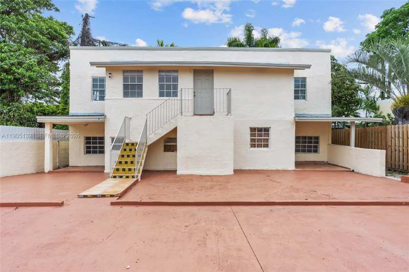 2385 SW 17th St, Miami FL 33145