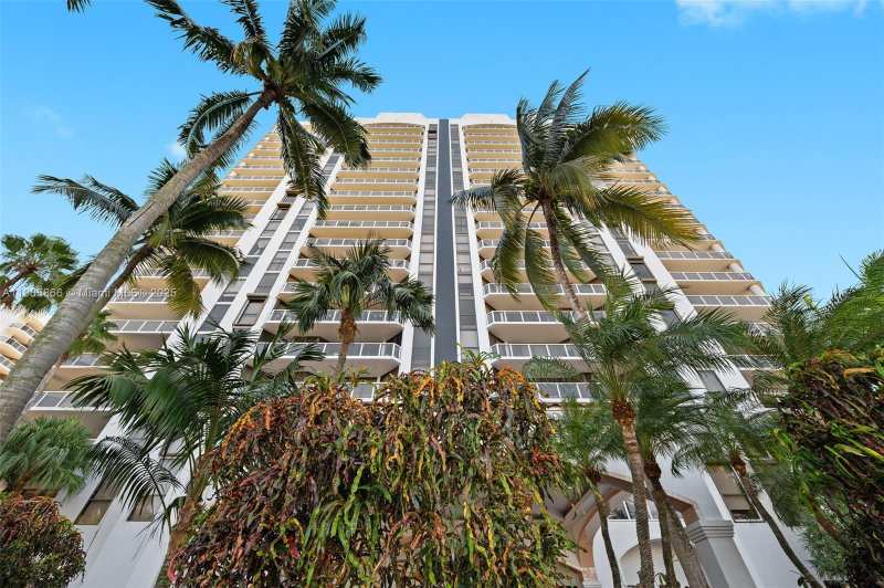 3598 Yacht Club Dr # 602, Aventura FL 33180