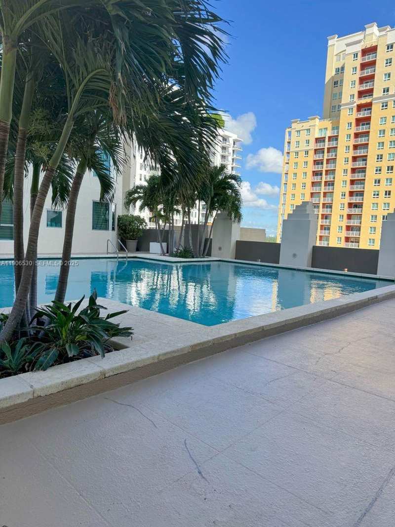 9055 SW 73rd Ct # 907, Miami FL 33156