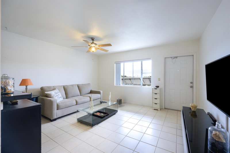 3402 Cynthia Lane # 208, FL 33461