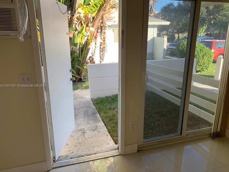 1511 NE 117th St # 2, Miami FL 33161